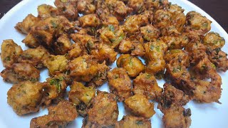 ಬಸಳೆ ಸೊಪ್ಪಿನ ಬೋಂಡ | Basale Soppu / Malabar spinach bonda | Crispy and tasty tea time snack recipe