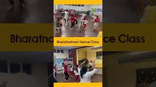 Bharatnatyam practice class #ytshorts #newvideo #subscribe #kidsdanceschool