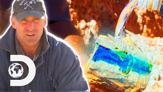 Whole Family Come Together To Help Mine Opal | Outback Opal Hunters