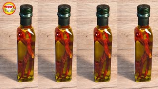 Very easy and homemade, hot chilli oil