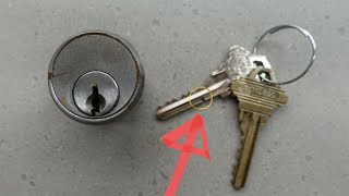 (1777) Weird Security Twist  on Schlage