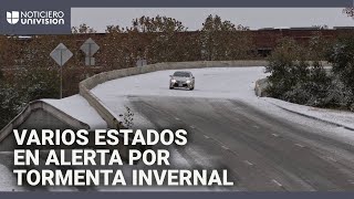 Reportan dos muertes asociadas a la tormenta invernal en Texas: hay millones de personas bajo alerta