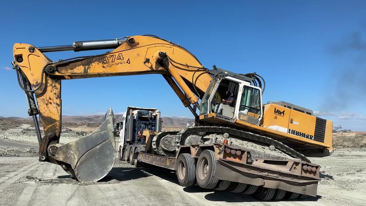 Loading And Transporting On Sight The Liebherr 974 Excavator - Fasoulas ...