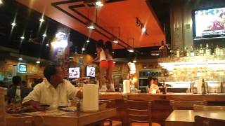 Hooters Bar at Mall of Asia