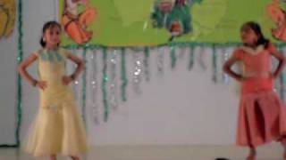 MERISINDHI MEGHAM  ( NANNA-RE) DANCE BY NIREEKSHA AND SARASWATHI