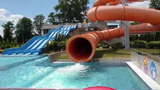 Aqua Park Kalisz : Cris suspects dans un toboggan d'eau !