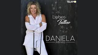 Daniela Alfinito - Liebes-Tattoo