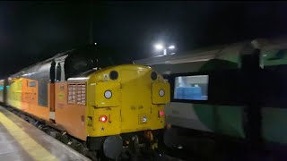 Class 37057 ‘Barbara Arbon’ thrashes through Polegate