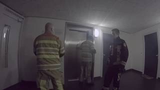 DUTCH FIREFIGHTERS -  MENSEN VAST IN LIFT #3.