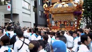 2010年 神田祭 神田明神大神輿 鳥居下 宮入