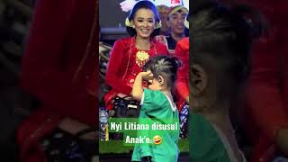 Litiana isin disusul Anak'e 🤣 #cakpercil #viral #lucu #budayajawa #komedi #percilterbaru