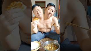 Good brothers together daily life of conjoined twins original video Jianying video production