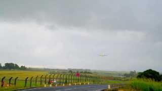 South African SA 190 Landing at Sir Seewoosagur Ramgoolam International Airport - MAURITIUS