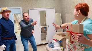 ВЛОГ Сестра НЕ ПРИГЛАСИЛА на свадьбу ! Празднуем 23 февраля ! Мама дарит ПОДАРКИ !