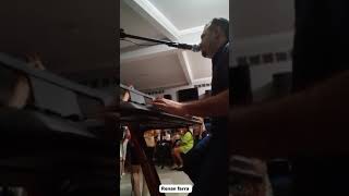 Renan farra  ao vivo no trutas bar sp