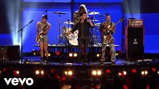 DNCE - Cake By The Ocean (Live From The 2016 Radio Disney Music Awards)