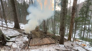Building Underground Bushcraft Shelter for Survival in the Winter Forest, A Dugout Under the Roots