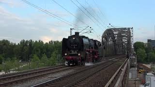 [Mega Pfiff] Historische Eisenbahn Frankfurt 01 2118-6 in Frankfurt auf der Deutschherrnbrücke