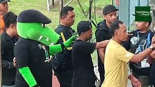 Moment Capo Ipul Protes ke Pemain Persebaya Setelah ditahan Persib