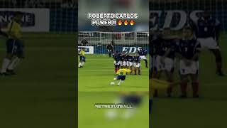 Look at Roberto Carlos' shot power!! ⚽💥