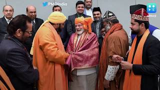PM Modi hands over 'chadar' for Ajmer Sharif dargah