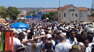 SALVADOR BAHIA - QUEM TEM FÉ VAI A PÉ CAMINHADA LAVAGEM DO BONFIM