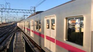 東京メトロ8000系（8108F）　各駅停車押上行き到着　二子玉川にて