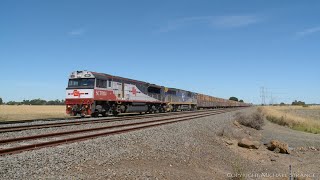 2PM9 SCT Freight Train With Boxcars, Louvre Vans \u0026 Shipping Containers (21/1/2021) - PoathTV