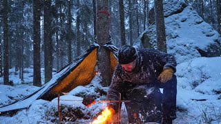 Winter Camping in Snowfall - Forester Tree Hug Tarp Setup - Spit Roast - Bushcraft Bowsaw