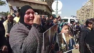 أخبار اليوم | بكاء سيدات مصر من أمام مقابر " عائلة مبارك"