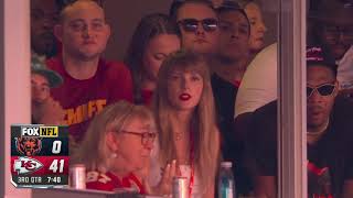 Travis Kelce scores a touchdown with Taylor Swift watching