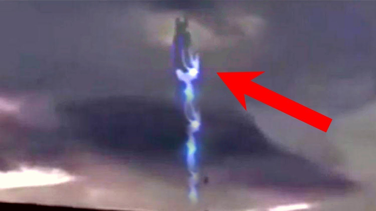 12 Mysterious Things In The Sky Caught On Camera - YouTube