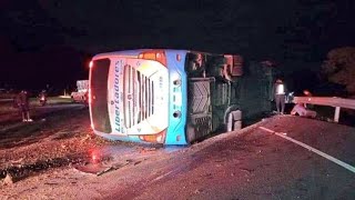 Tres personas murieron al accidentarse bus que iba de Bogotá a Yopal
