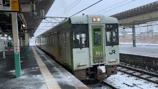 HD 回送 キハ111/112-201 新津駅3番線発車