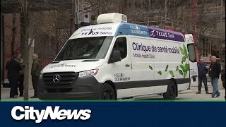 New mobile health clinic serves Montreal's homeless community