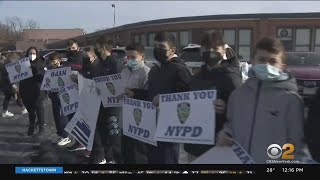 Staten Island Students Celebrate Members Of The NYPD