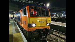 GBRf 92043 on the Caledonian Sleeper IS25 London Euston to Inverness and Aberdeen 25/02/22