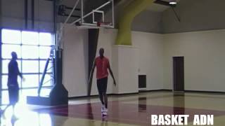 Hakeem Olajuwon Teaches Kobe Bryant