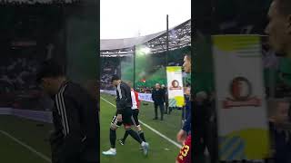 🤩 De Klassieker is los! 🔥 | Opkomst Feyenoord - Ajax #Shorts