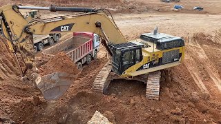 Caterpillar 365C Excavator Loading Mercedes \u0026 MAN Trucks