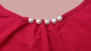AJUSTE DO DECOTE COM APLICAÇÃO de PÉROLAS na GOLA de CAMISETA, blusa.