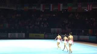 Kiara Carin Kacvinsky Balance Routine at World