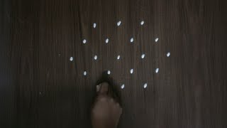 फक्त एकाच रंगाचा वापर करून बनवा ही छोटी 5 ते 3 ठिपक्यांची रांगोळी | dots Rangoli | dots Kolam