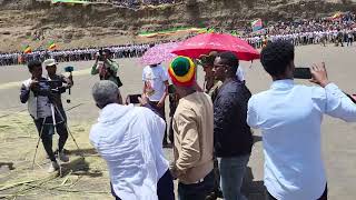 የጀግናው ብ/ጄ አሳምነው ፅጌ እናት በላስታ ላሊበላ የፋኖ ምርቃት ላይ አቀባበል ሲደርግላት የጀግናው እናት ክብር ይገባሻን🙏🙏🙏🙏