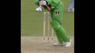 Javagal Srinath Most Dangerous Toe Crushing Yorker - Amazing Reverse Swing