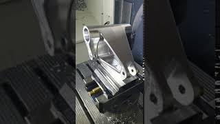 5-axis cnc machining with the Makro•Grip® centering vise