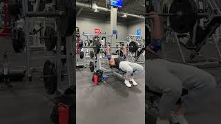 225lbs x10 paused #benchpress