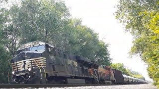 Norfolk Southern GE ES44DC No. 7585 over Chatsworth Street Bridge, Saint Paul, MN July 14, 2023