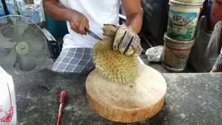 How To Cut and Open a Durian Fruit