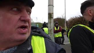 00049 les gilets jaunes de boulogne sur mer à auchan et des problème avec les gendarmes